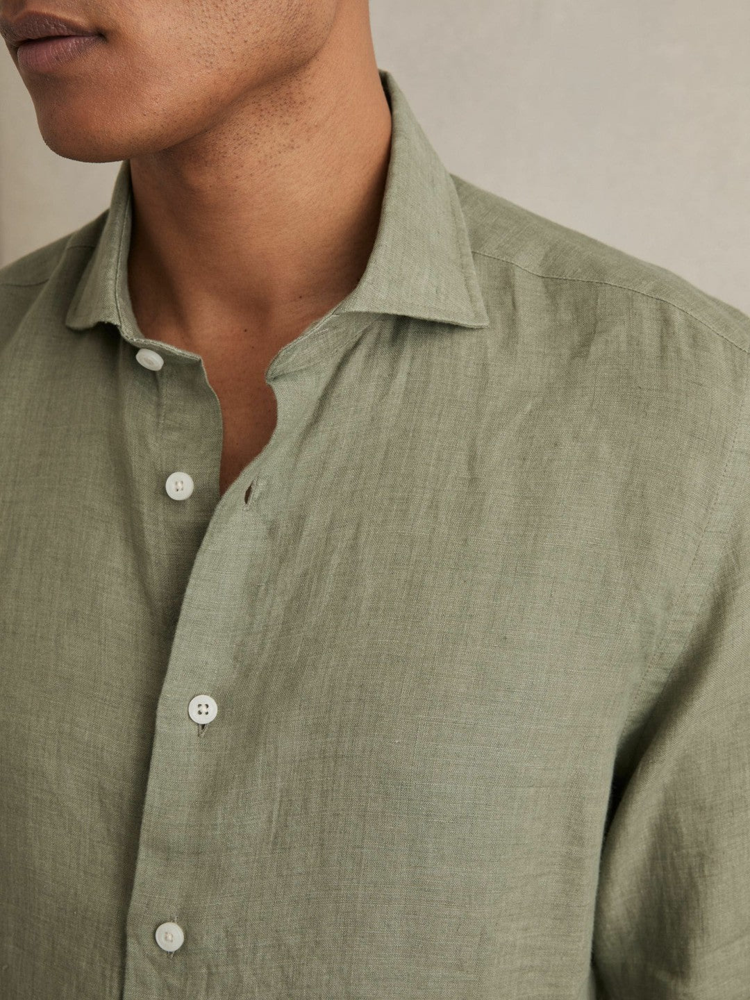 Men Linen Button-Through Shirt in Thyme Green