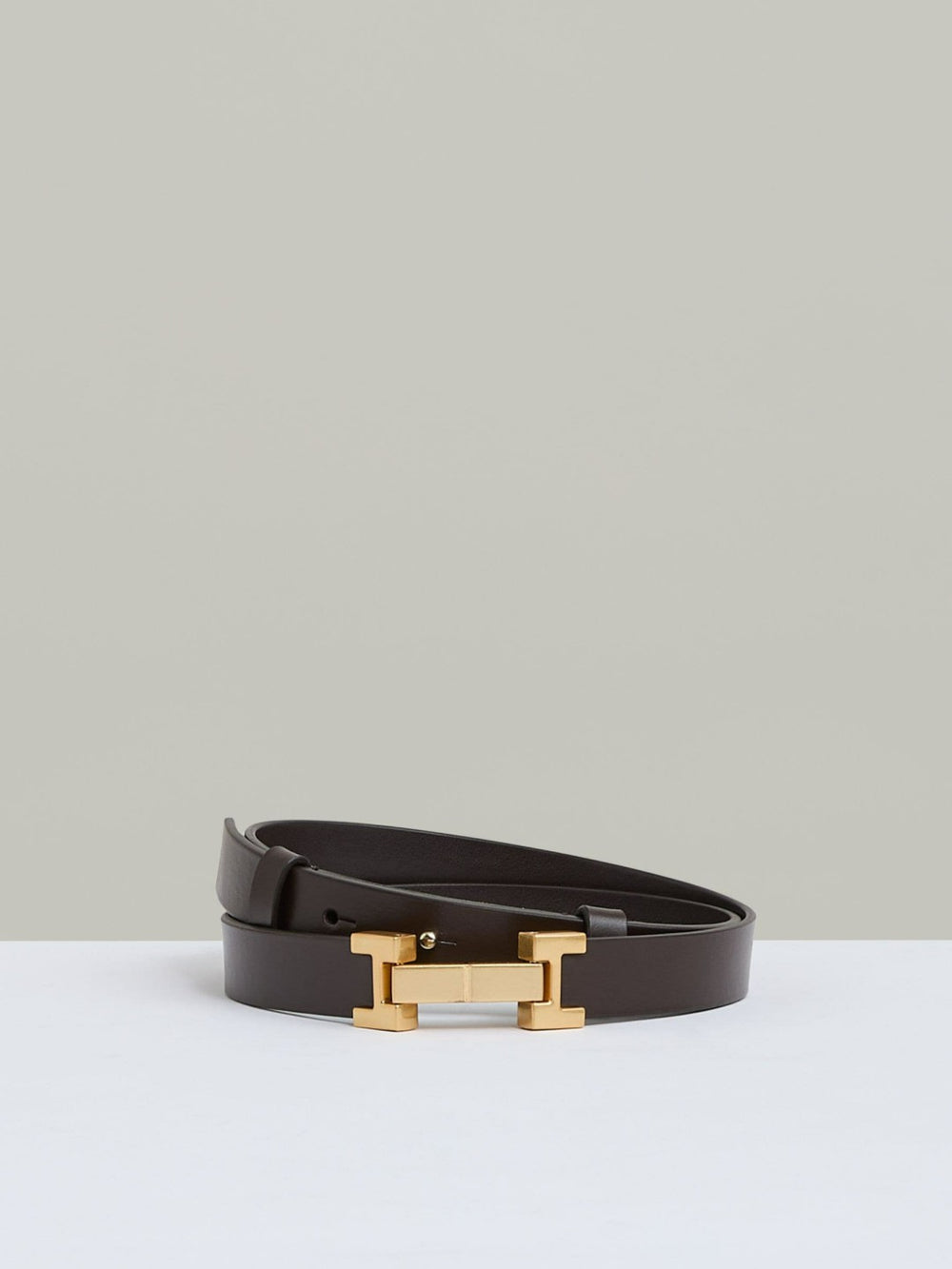 Women Leather Square Hinge Belt in Chocolate