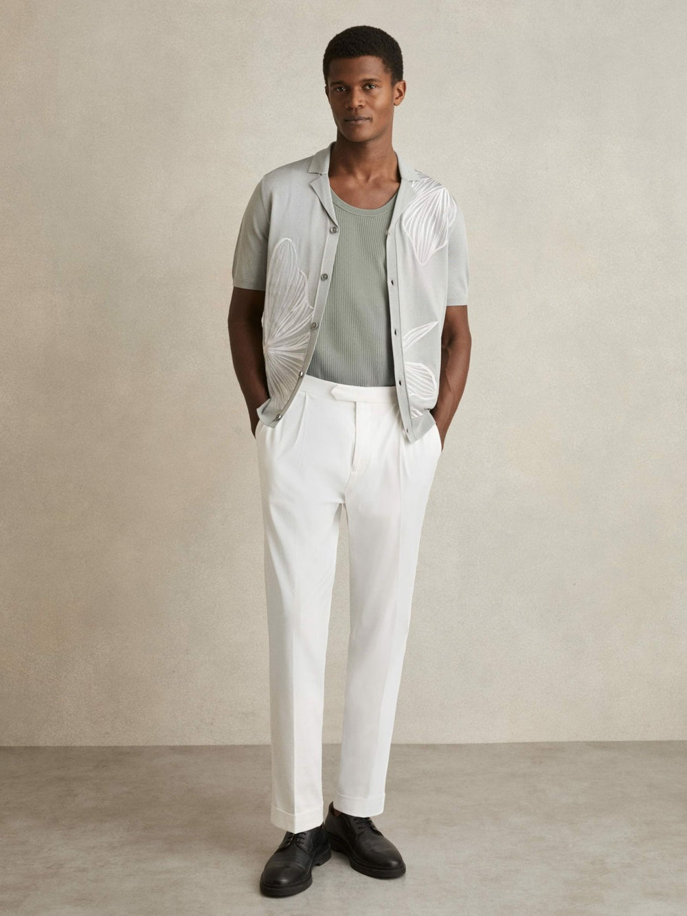 Men Textured Crew Neck Ribbed Vest in Sage Green
