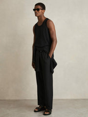 Men Textured Crew Neck Ribbed Vest in Black