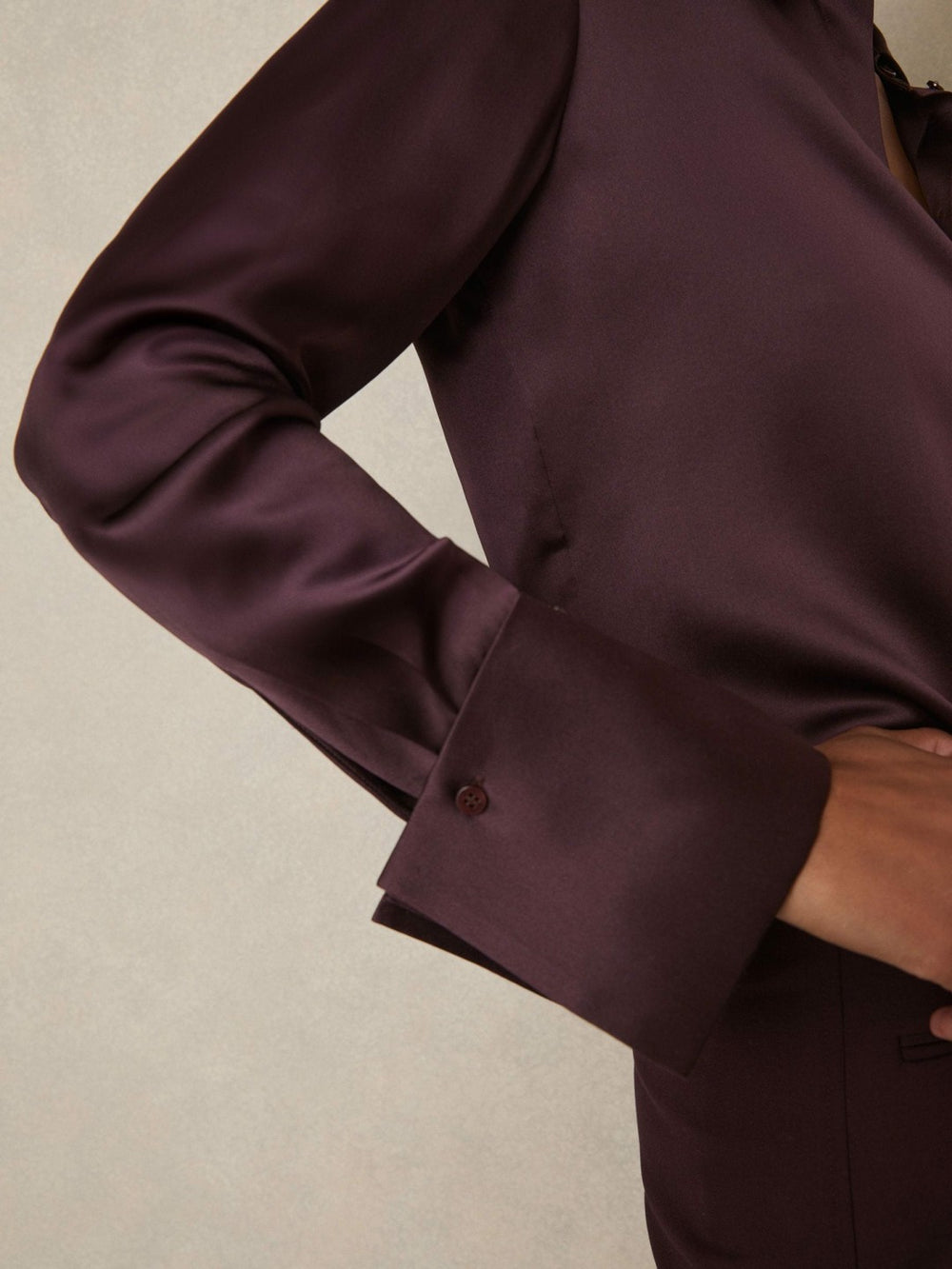 Women Silk Double-Cuff Button-Through Shirt in Red