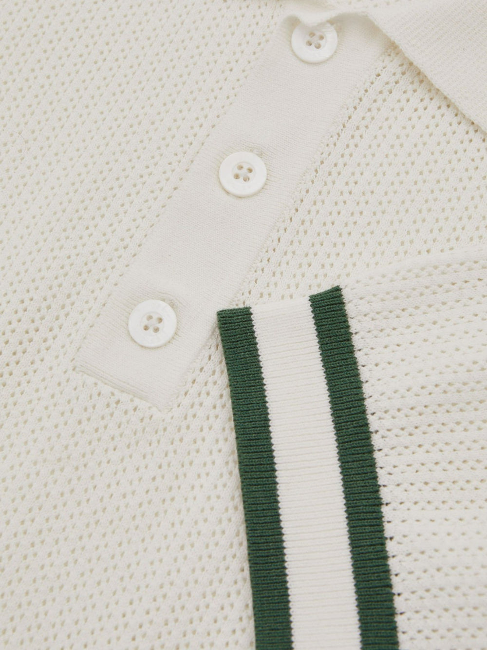 Men | Ché Knitted Half-Button Polo Shirt in White