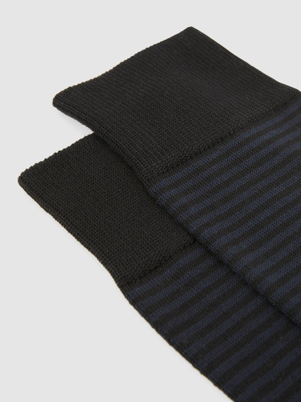 Men Striped Socks in Black/Navy