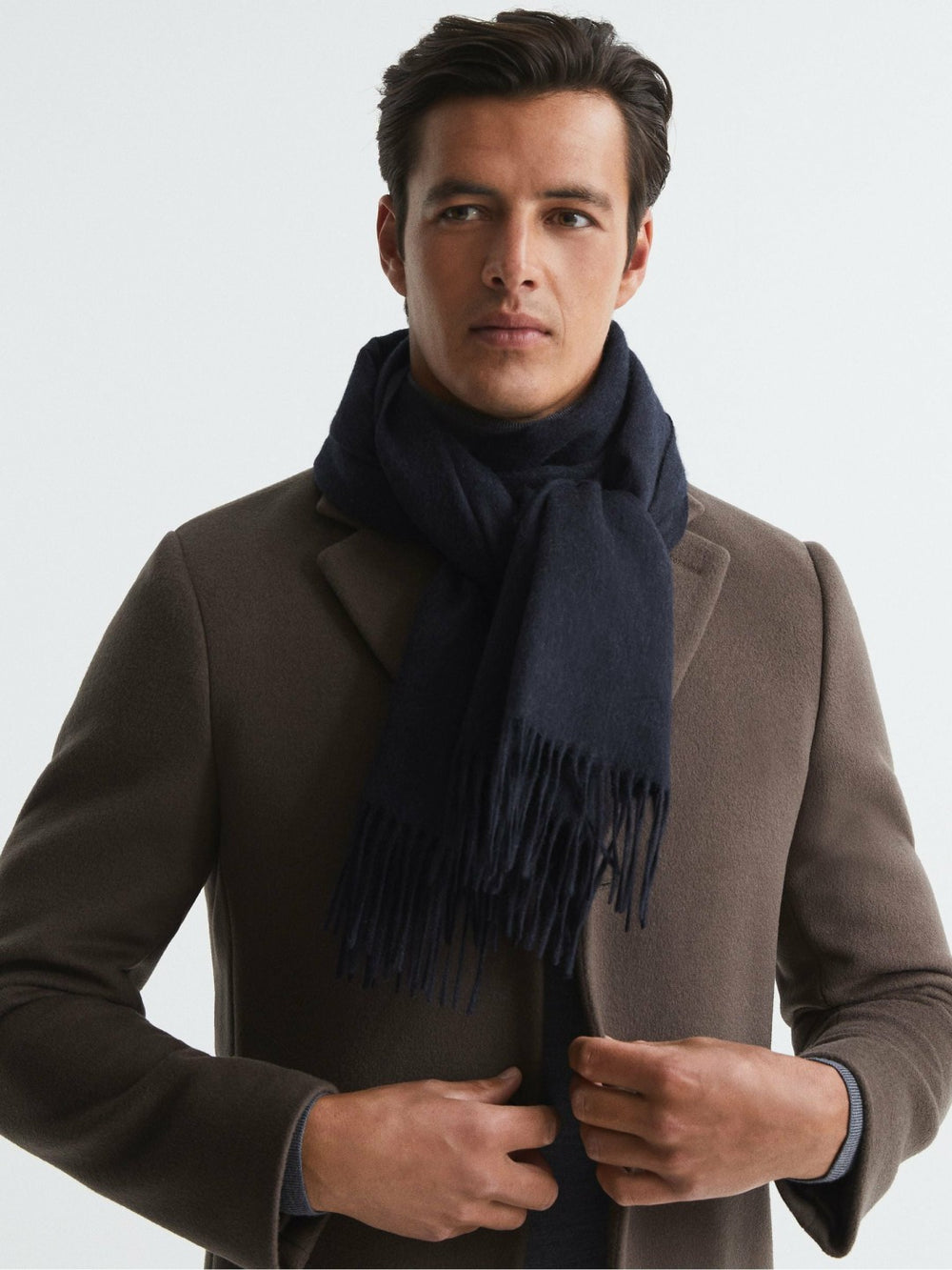 Men Wool and Cashmere Scarf in Navy