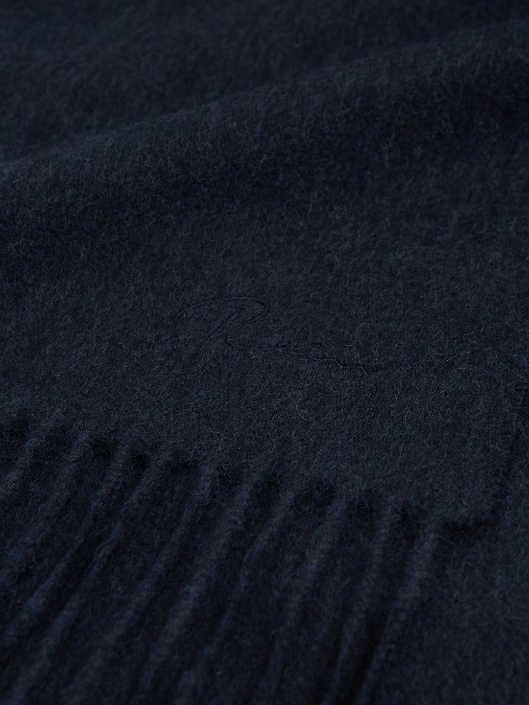 Men Wool and Cashmere Scarf in Navy