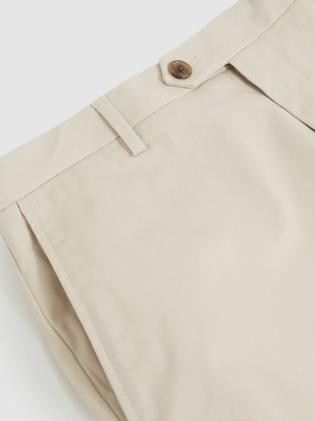 Men Cotton Chino Shorts With Stretch in Stone