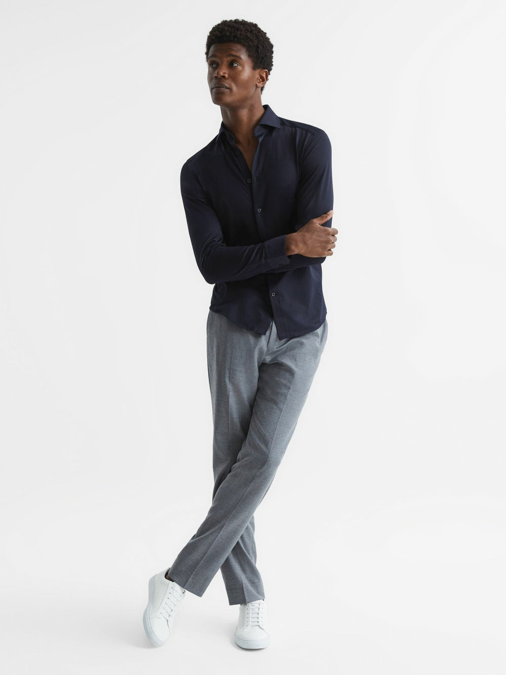 Men Cotton-Blend Jersey Cutaway-Collar Shirt in Navy