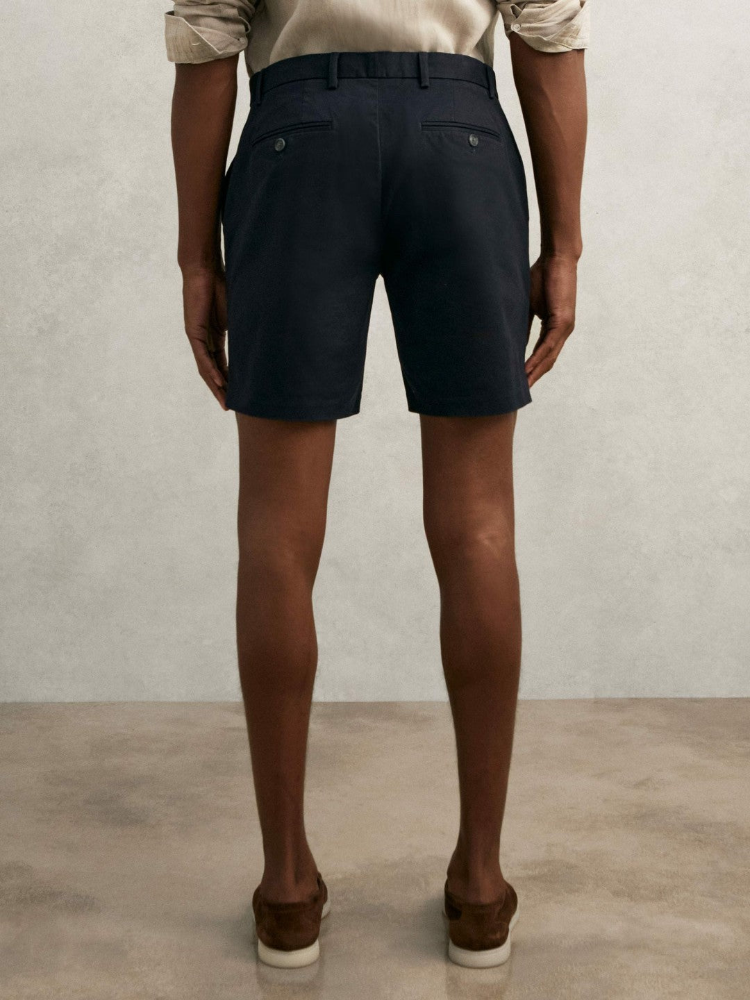 Men Short Length Casual Chino Shorts in Navy