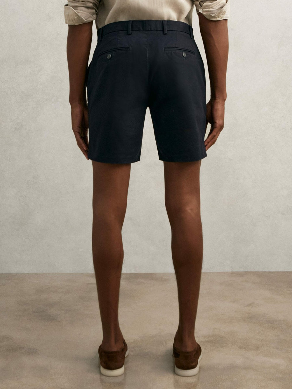 Men Short Length Casual Chino Shorts in Navy