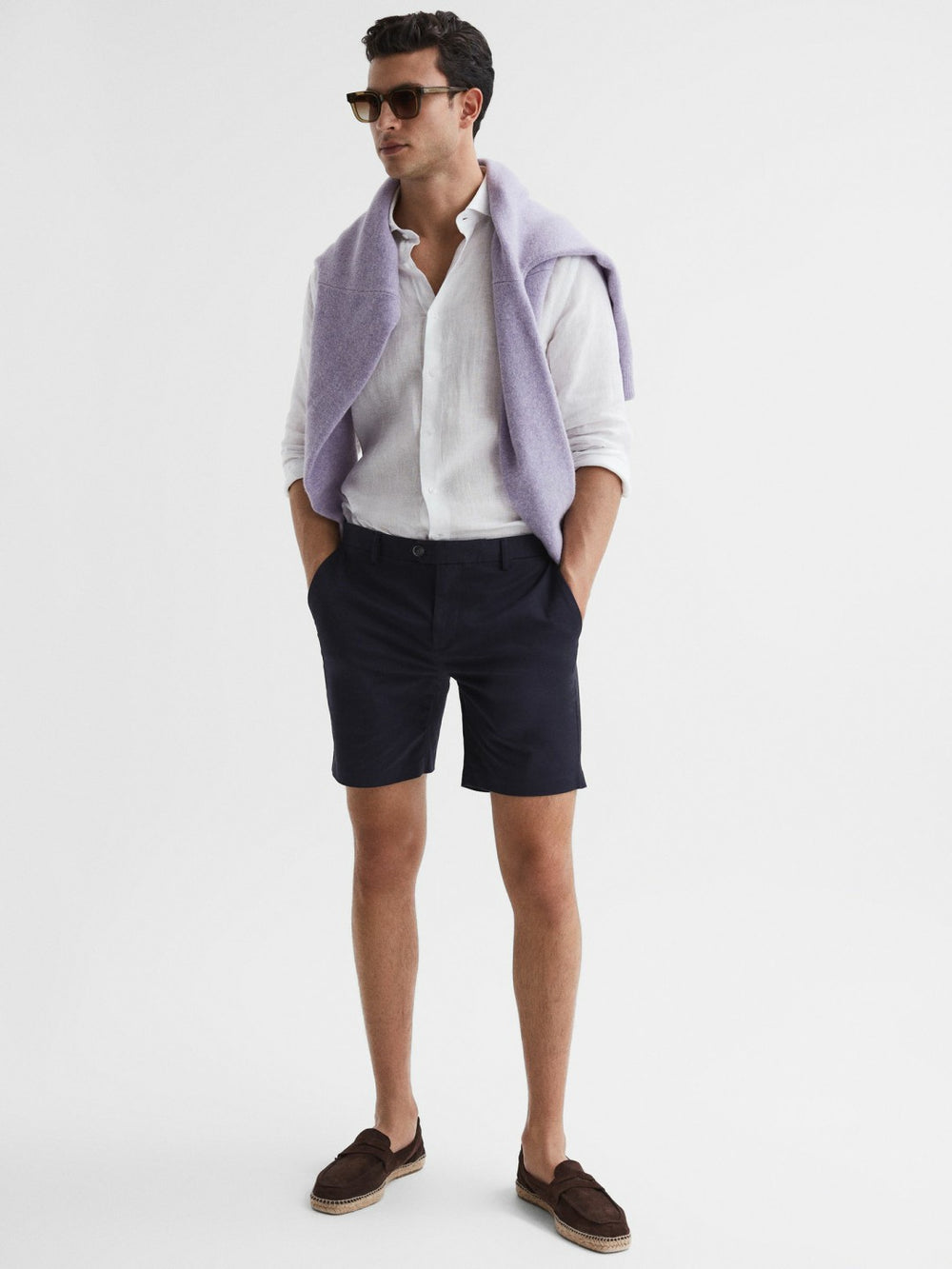 Men Short Length Casual Chino Shorts in Navy