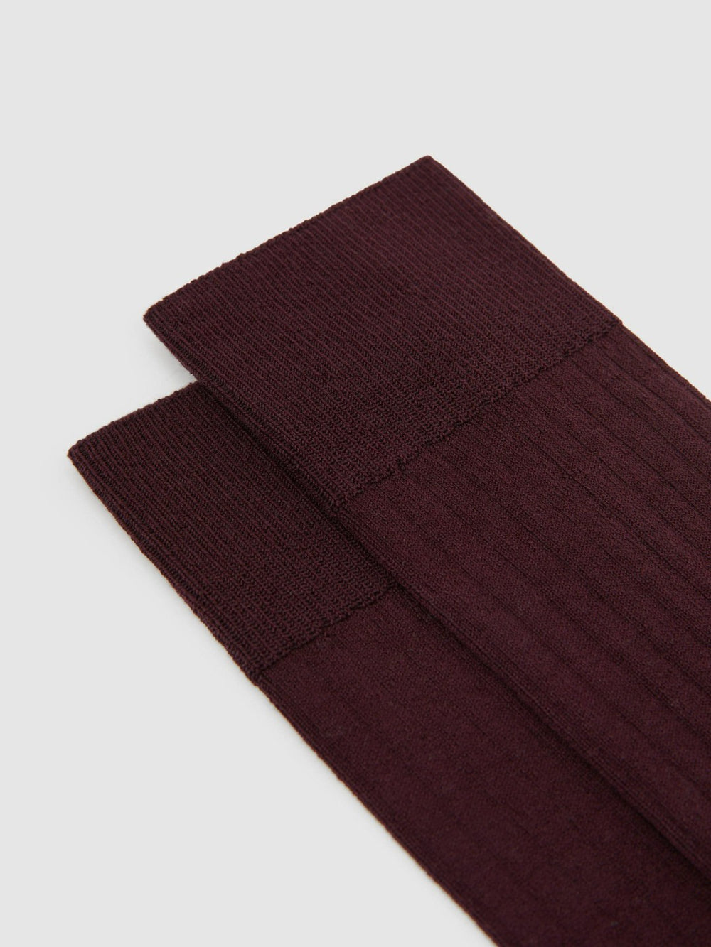 Men Ribbed Socks in Bordeaux