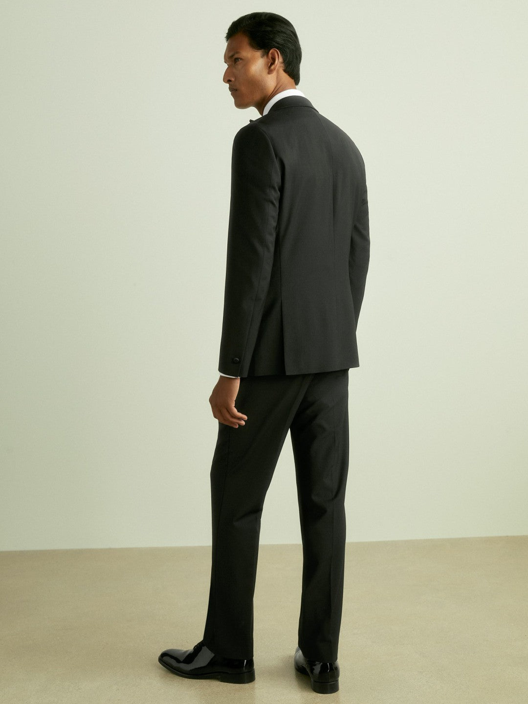 Men Regular Fit Single Breasted Tuxedo Jacket in Black