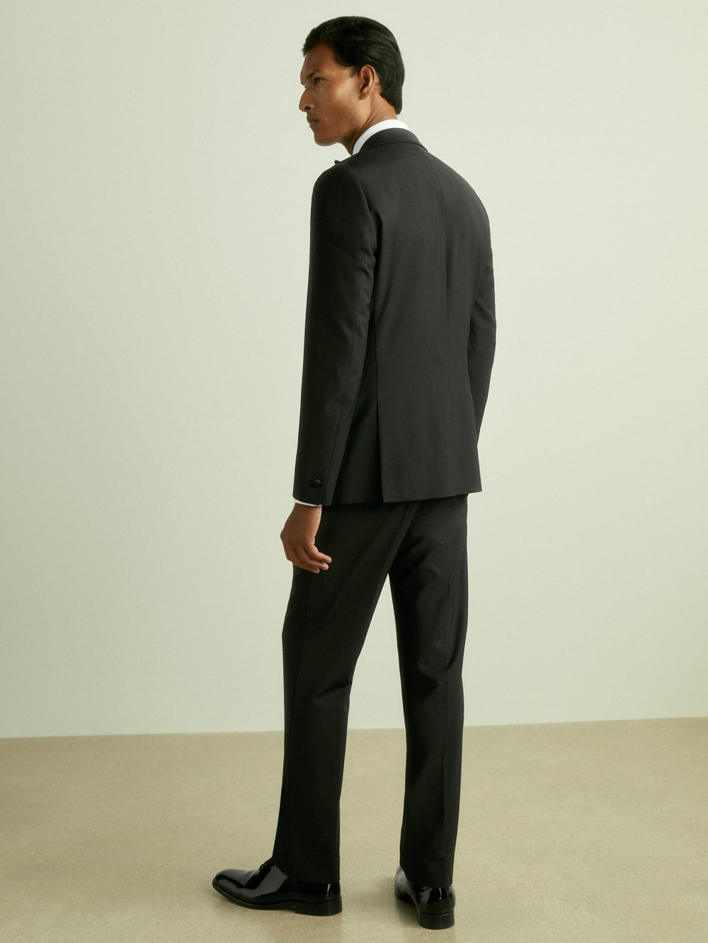 Men Regular Fit Single Breasted Tuxedo Jacket in Black