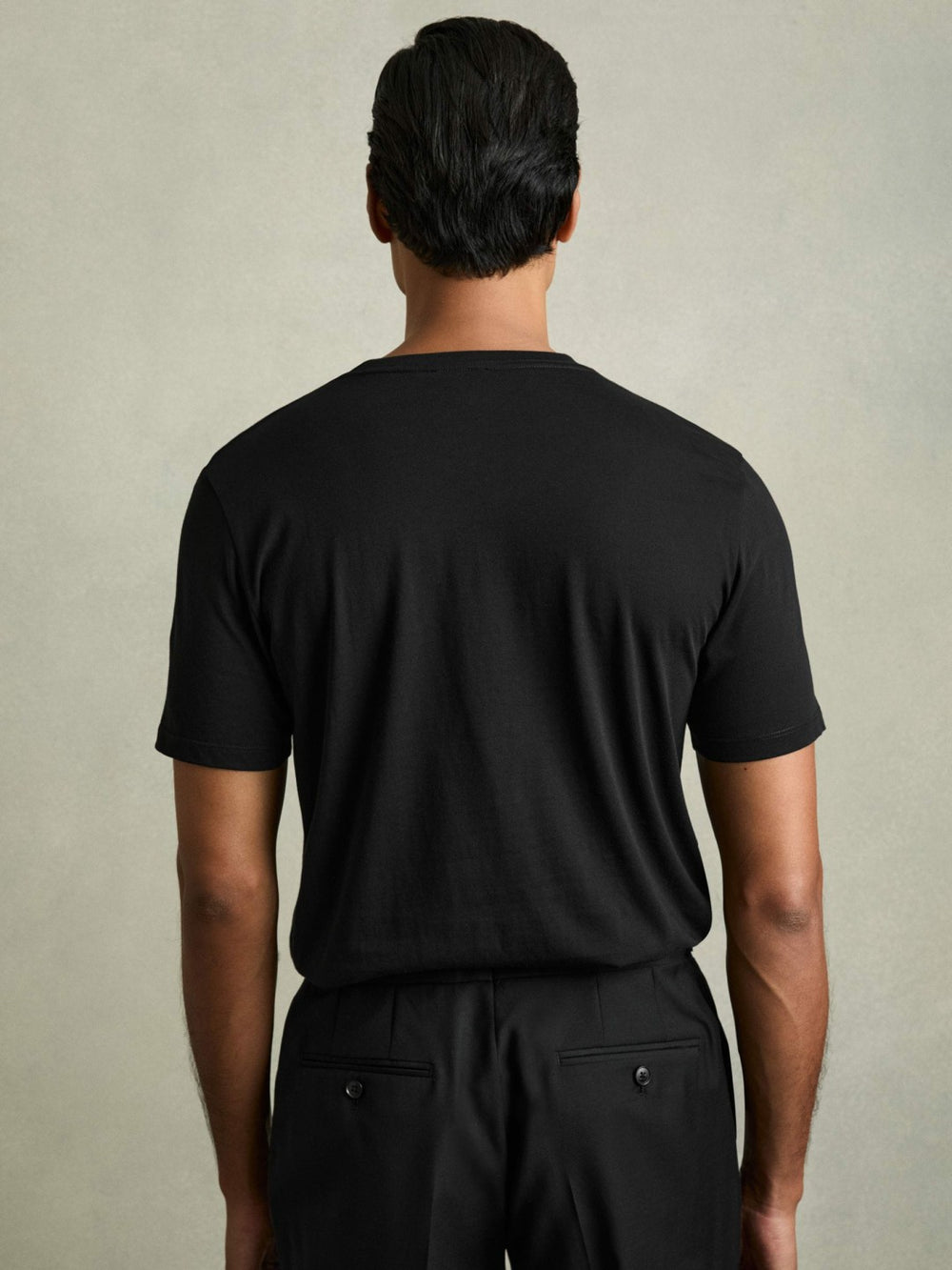 Men Cotton Crew Neck T-Shirt in Black