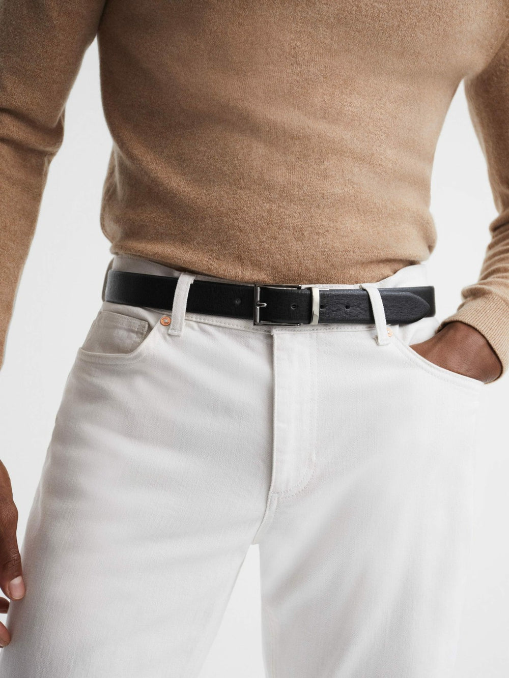 Men Reversible Leather Belt in Black/Dark Brown