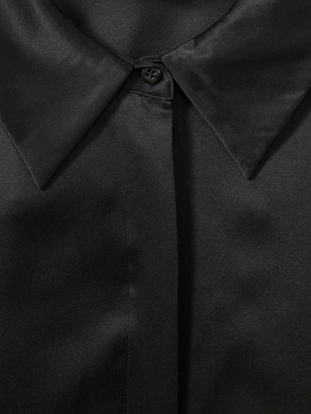 Women Petite Silk Double-Cuff Button-Through Shirt in Black
