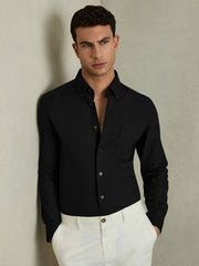 Men Slim-Fit Button-Down Collar Cotton Oxford Shirt in Black