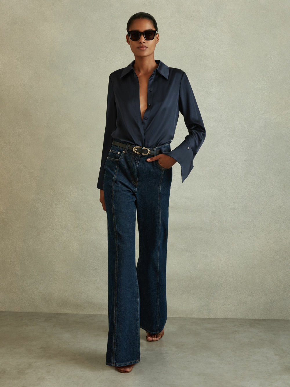 Women Silk Double-Cuff Button-Through Shirt in Navy