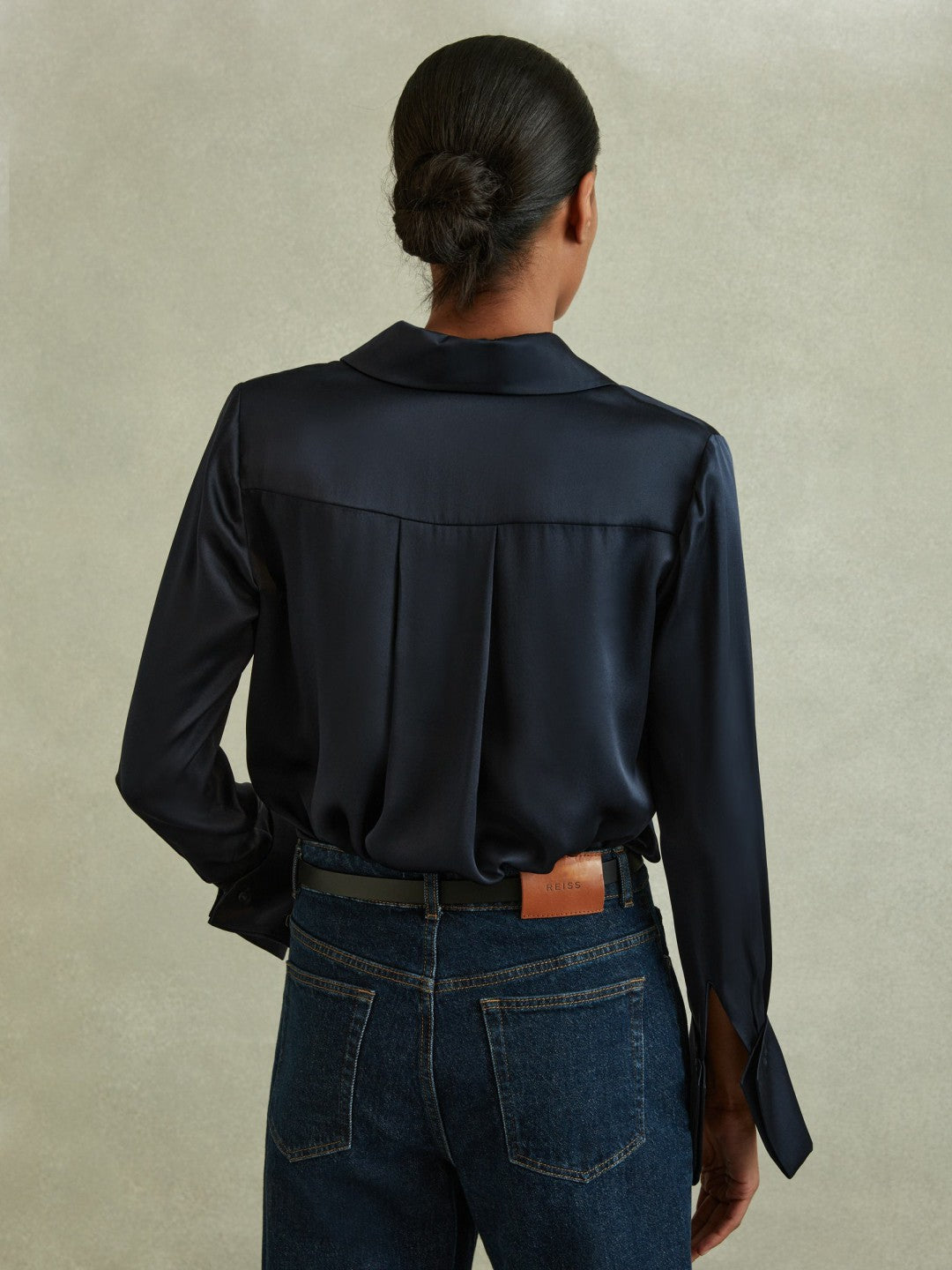 Women Silk Double-Cuff Button-Through Shirt in Navy