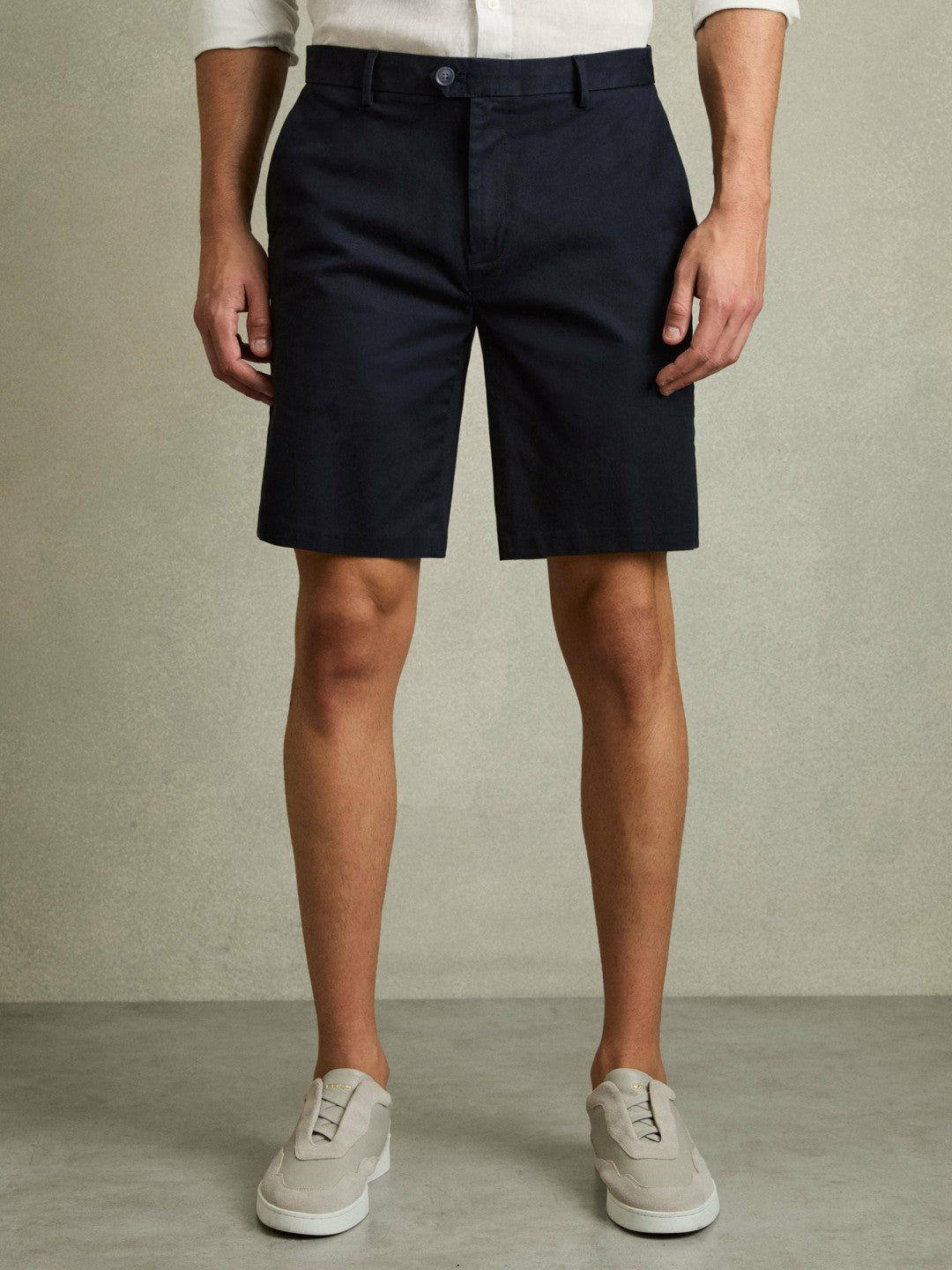 Men Cotton Chino Shorts with Stretch in Navy