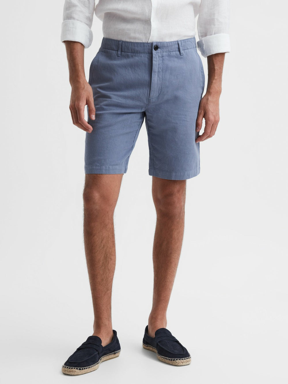 Men Cotton-Linen Blend Shorts in Airforce Blue