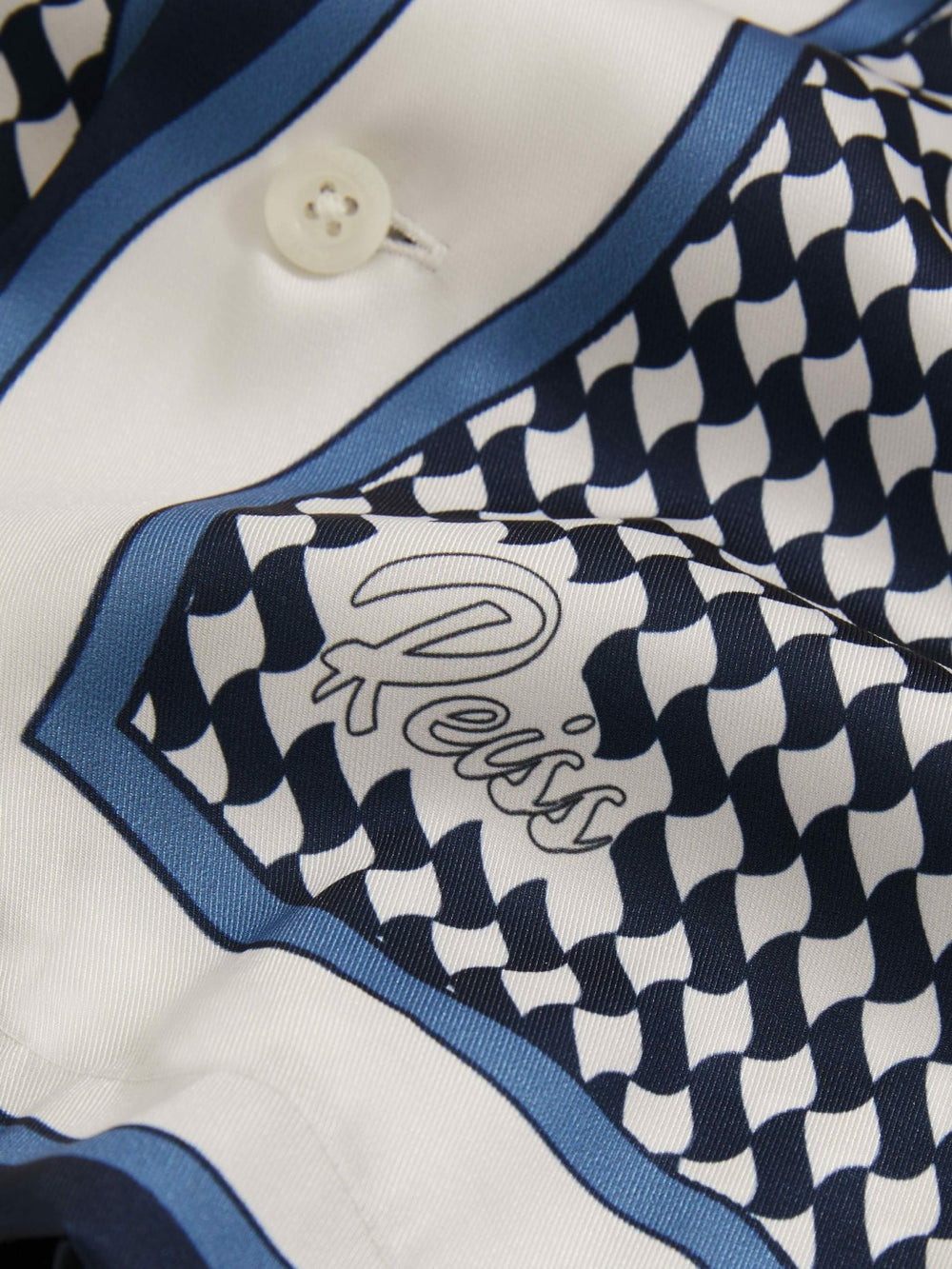 Men Geometric-Print Cuban-Collar Shirt in White/Navy