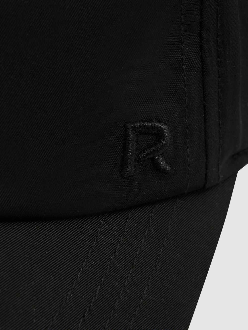 Women Logo-Embroidered Baseball Cap in Black