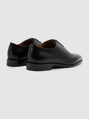 Men Leather Brogue Detail Lace-Up Shoes in Black