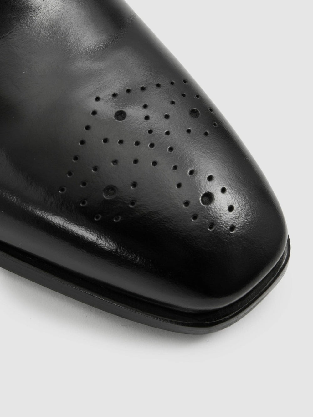 Men Leather Brogue Detail Lace-Up Shoes in Black