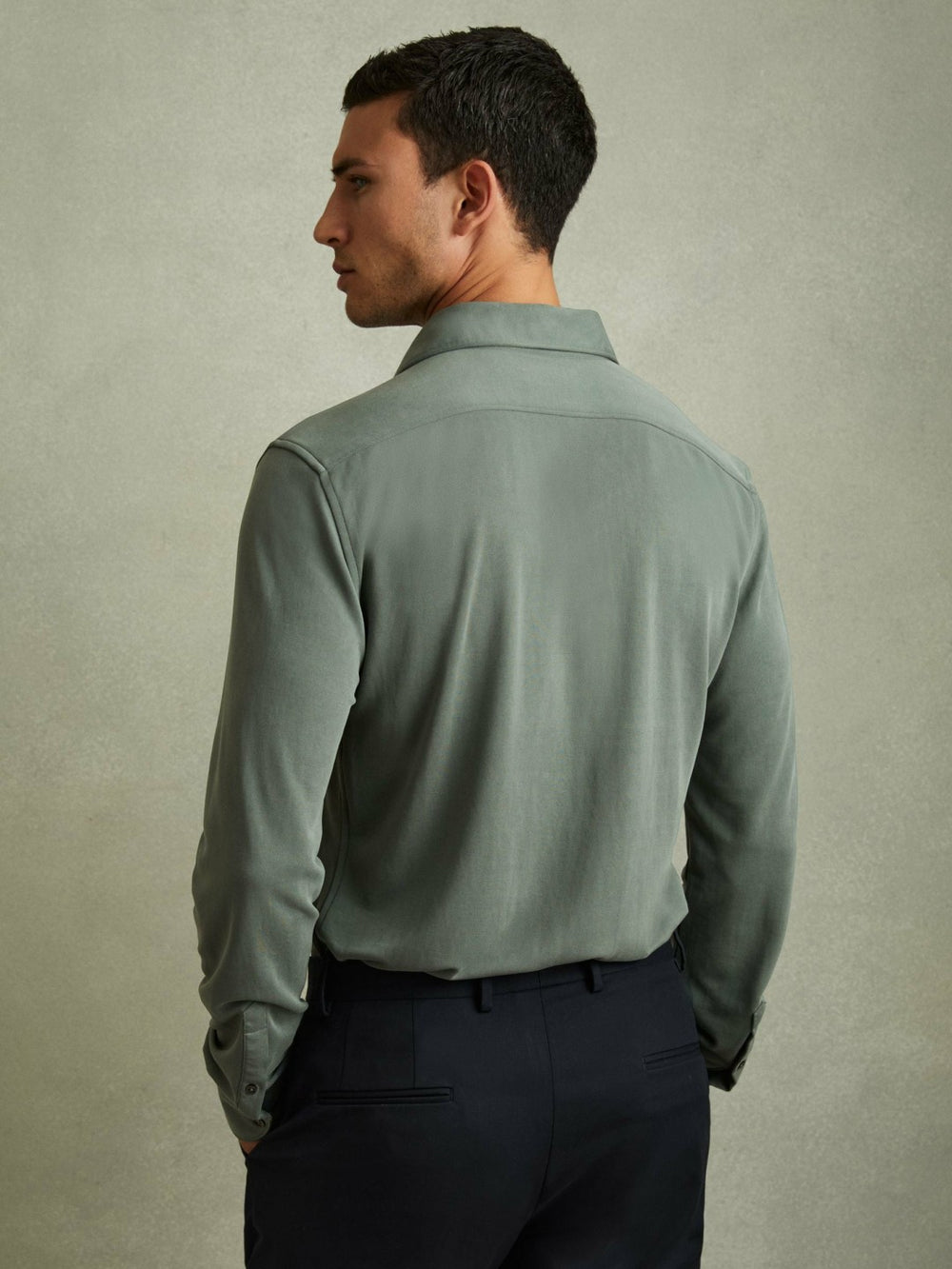 Men Modal Blend Cutaway Collar Shirt in Green Smoke