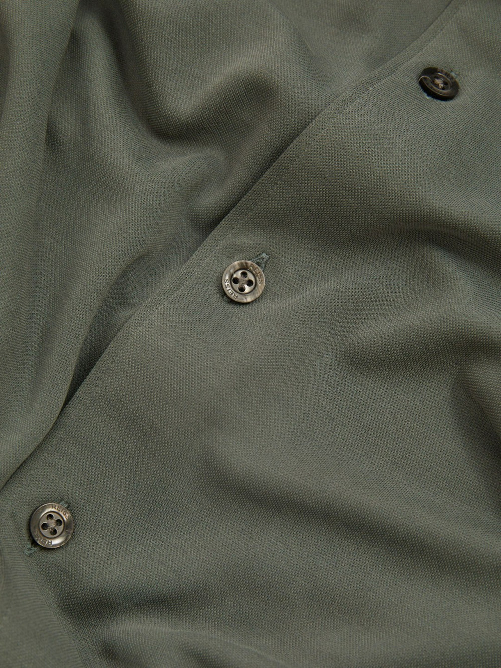 Men Modal Blend Cutaway Collar Shirt in Green Smoke