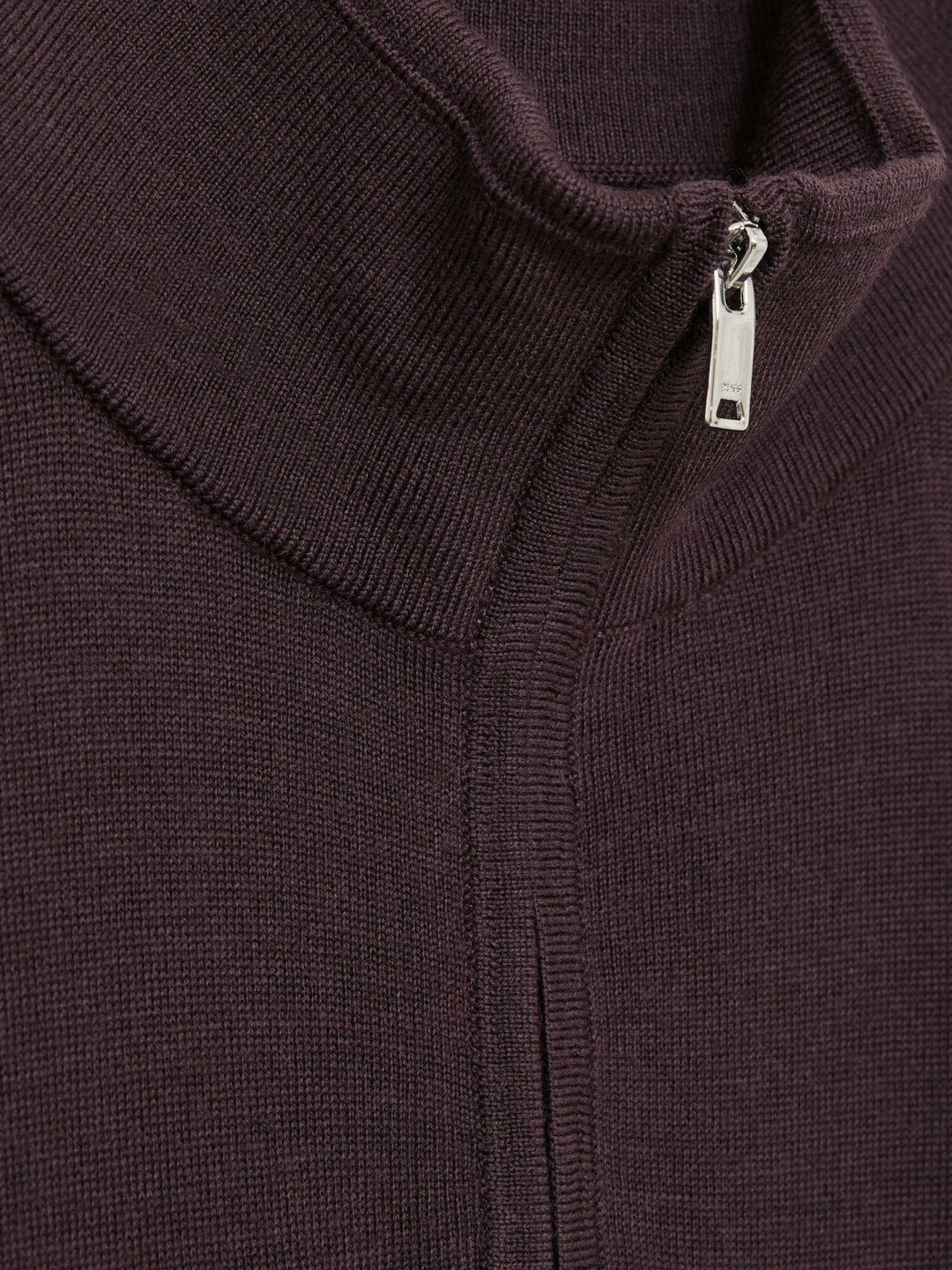 Men Merino Wool Half-Zip Jumper in Dark Bordeaux