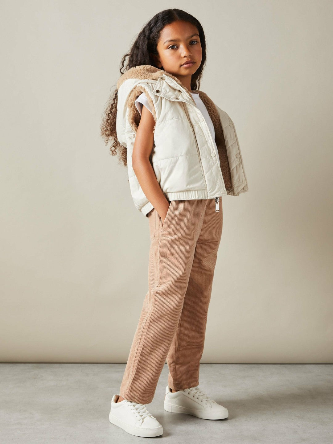 Children & Baby 4-9 yrs Reversible Quilted Borg Gilet in Brown