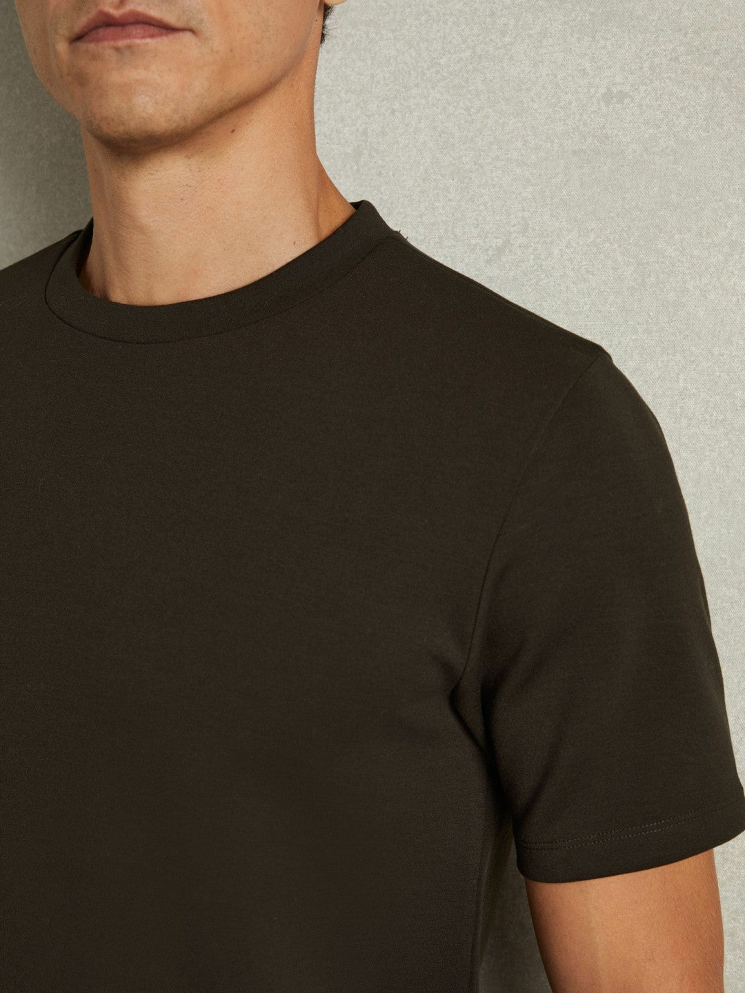 Men Interlock Jersey Crew Neck T-Shirt in Chocolate Brown