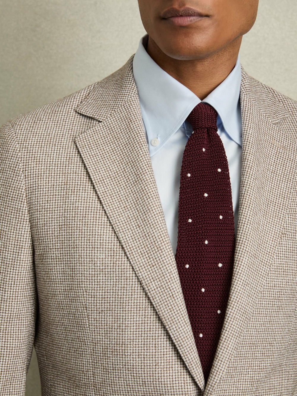 Men Silk Knitted Pin-Dot Tie in Burgundy