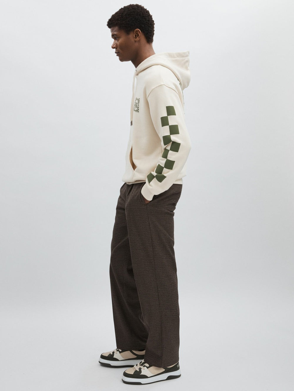Men Les Deux 100% Cotton Goods Print Hoodie in Ivory/Green