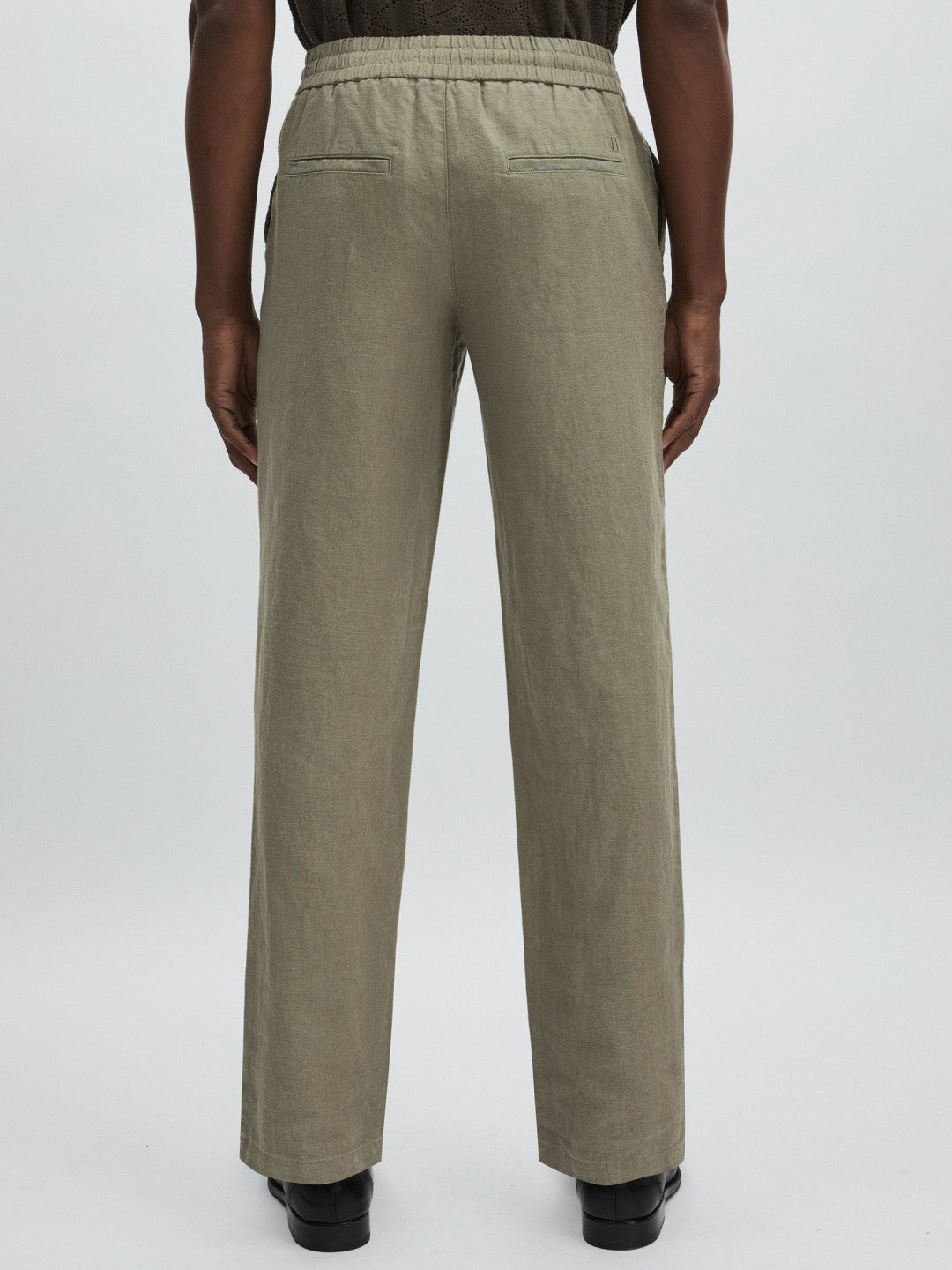 Men Les Deux Drawstring Trousers in Green/Ivory