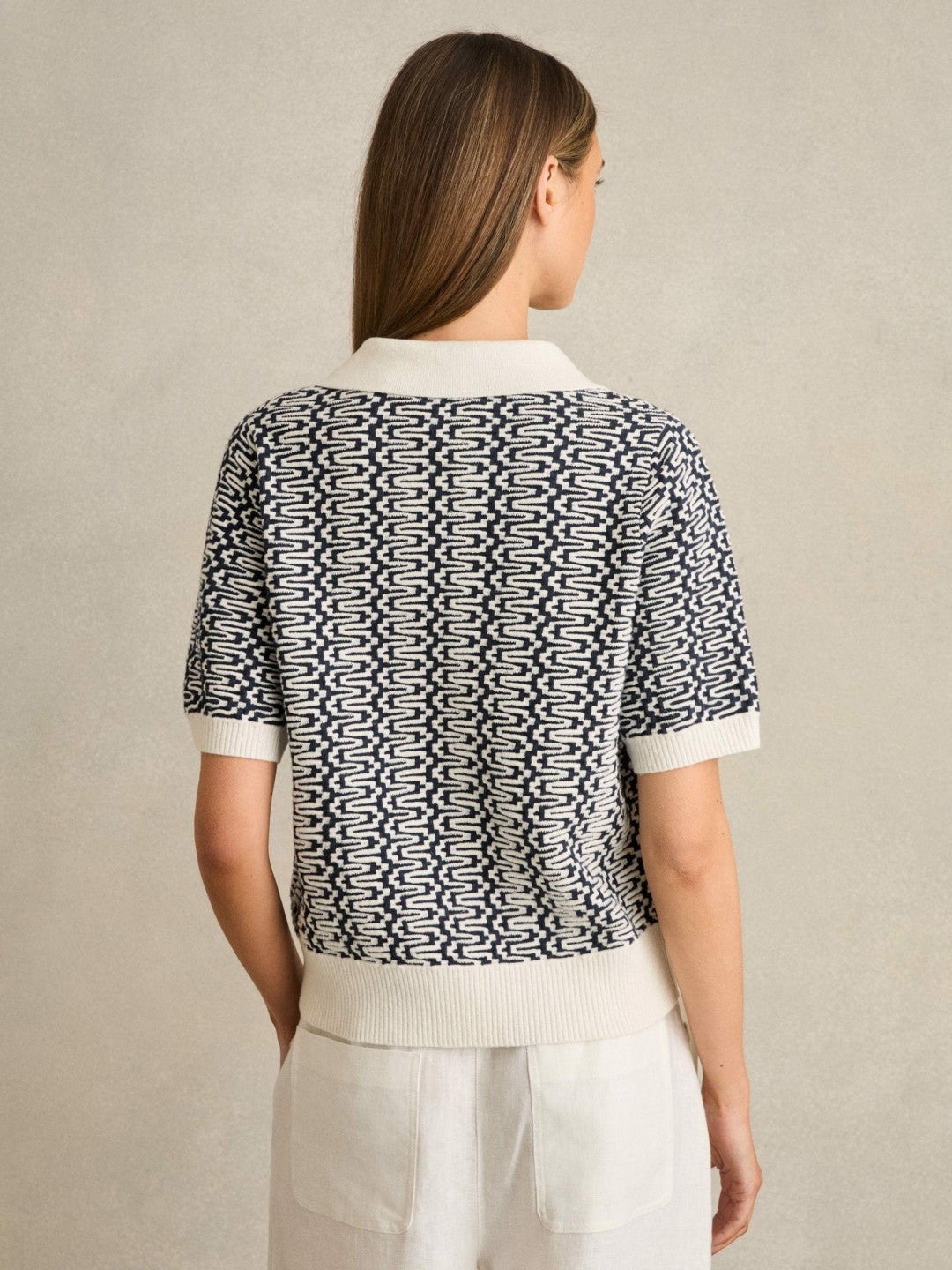 Women Zig-Zag Knit Polo Shirt in Blue/Ivory