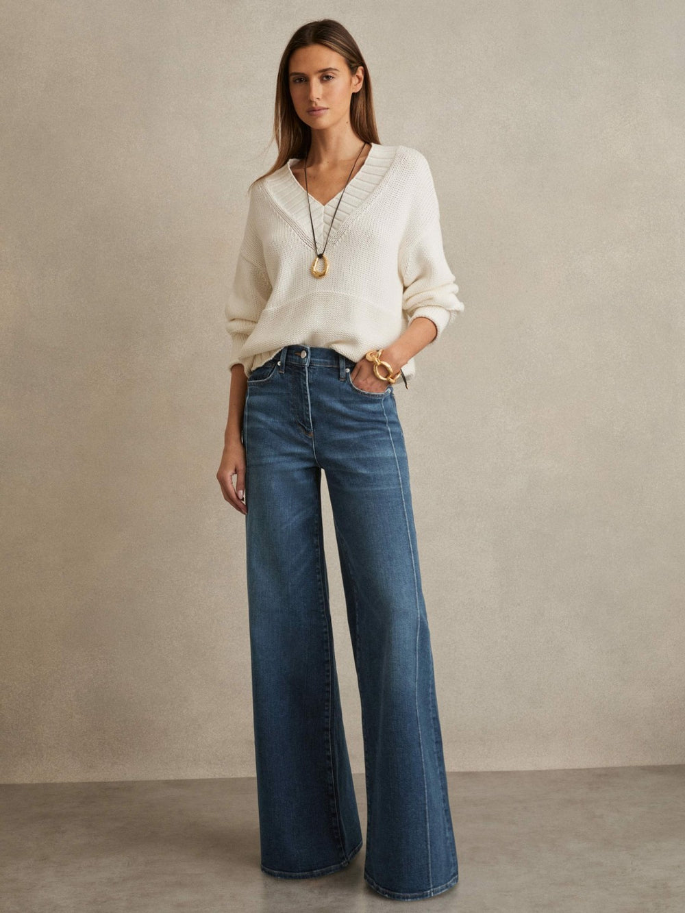 Women Petite Stretch-Cotton Wide-Leg Jeans in Mid Blue
