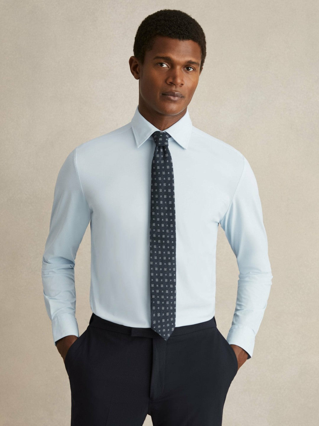 Men Long-Sleeve Travel Shirt in Soft Blue