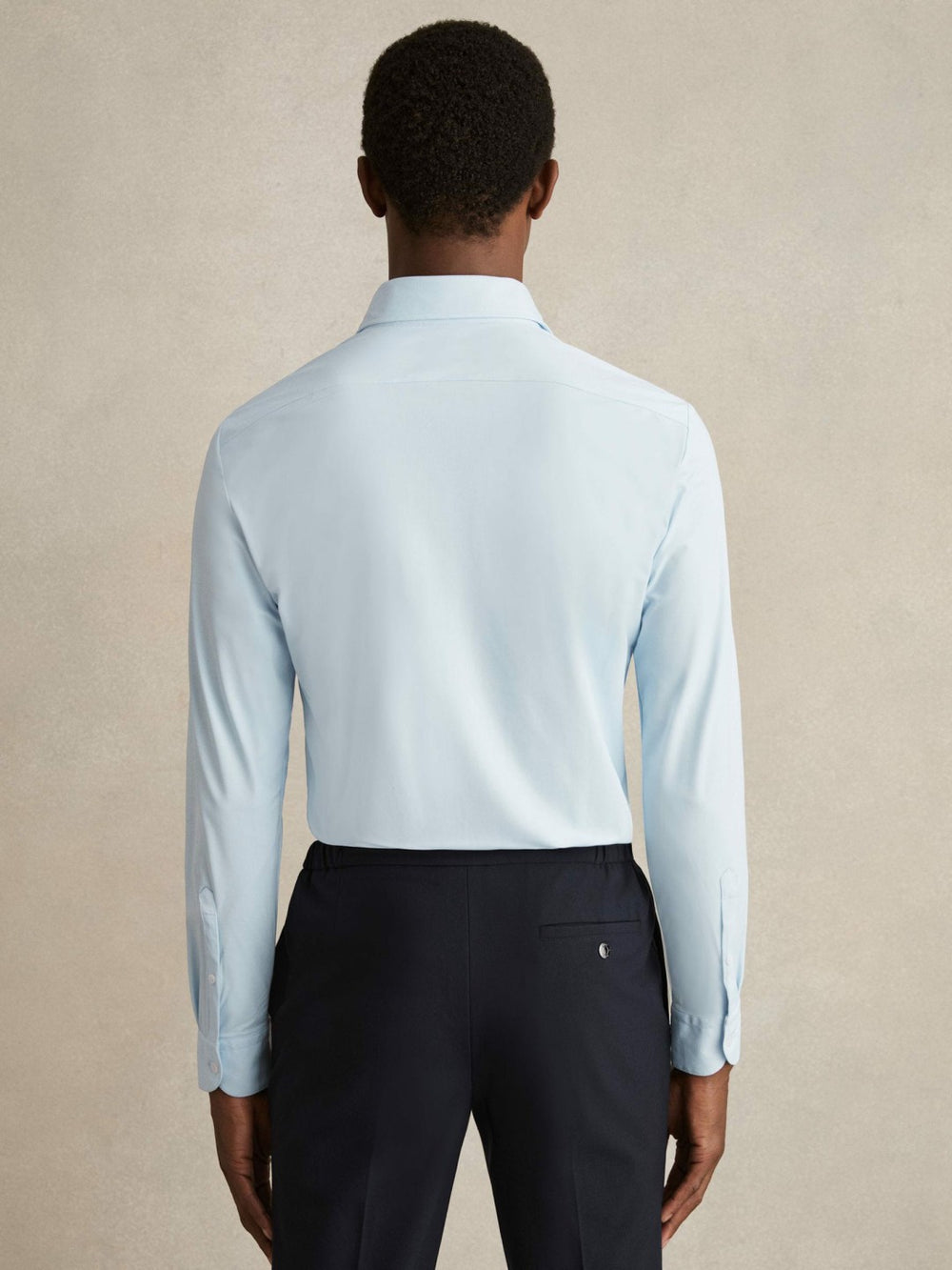 Men Long-Sleeve Travel Shirt in Soft Blue