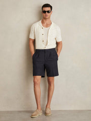 Men Relaxed Drawstring Shorts in Navy