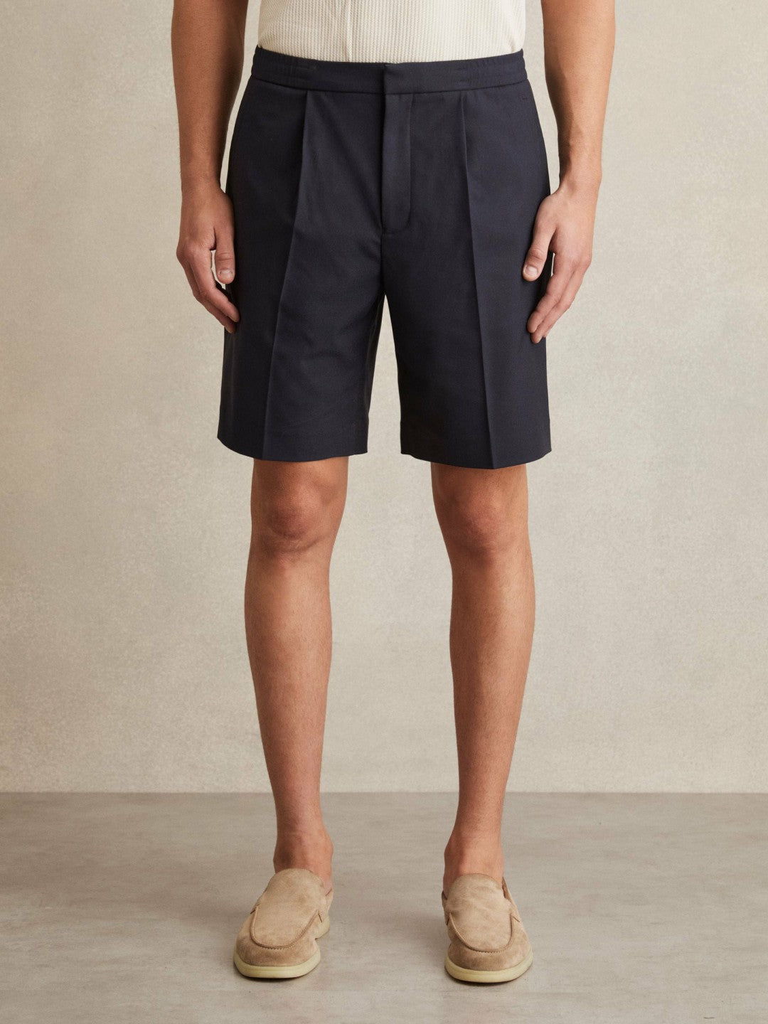 Men Relaxed Drawstring Shorts in Navy