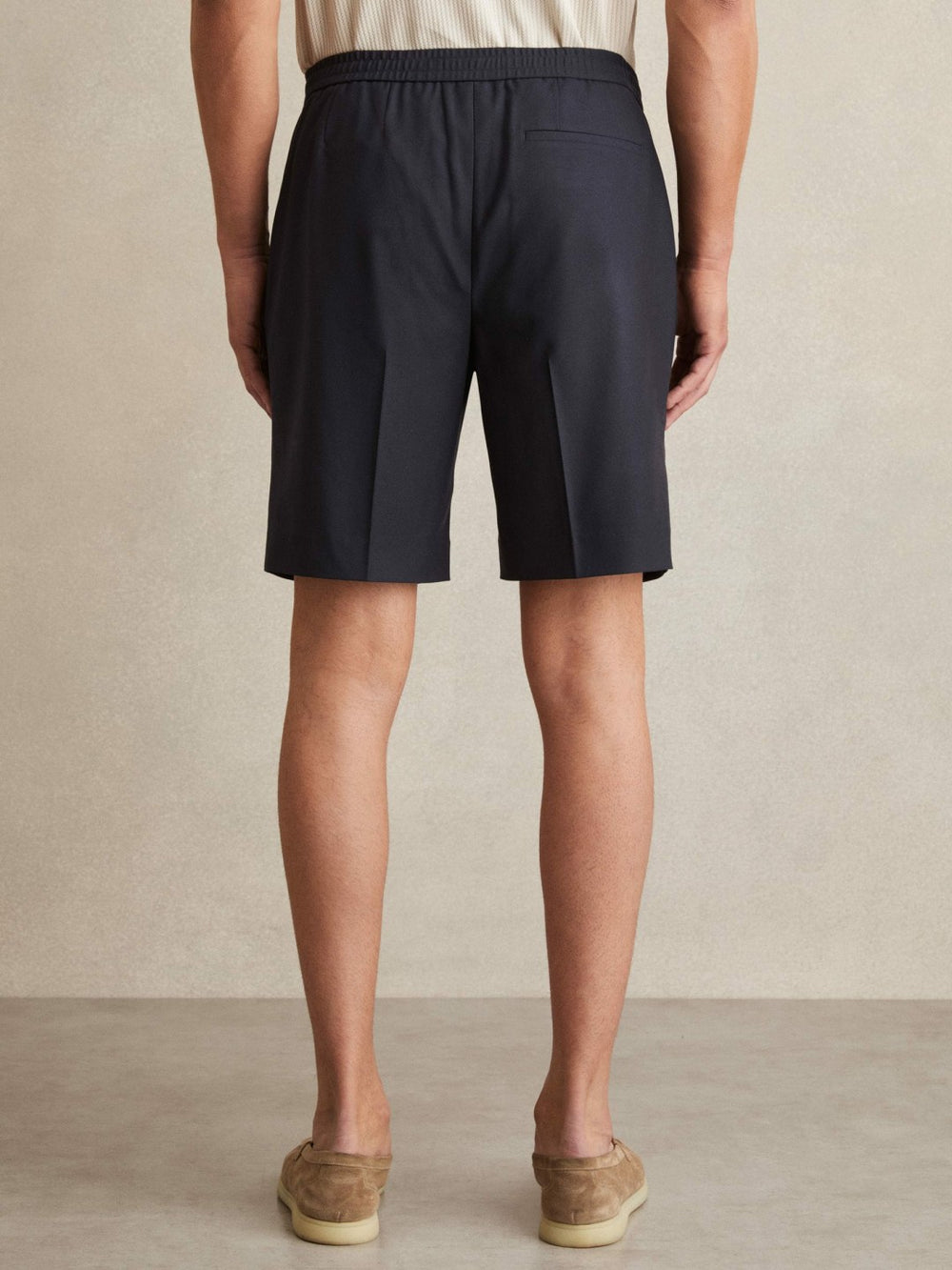 Men Relaxed Drawstring Shorts in Navy