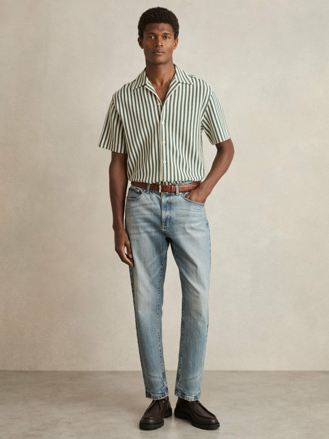 Men Textured Stripe Cuban-Collar Shirt in Green/White