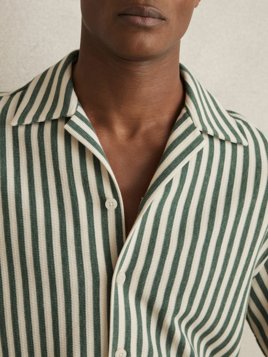 Men Textured Stripe Cuban-Collar Shirt in Green/White