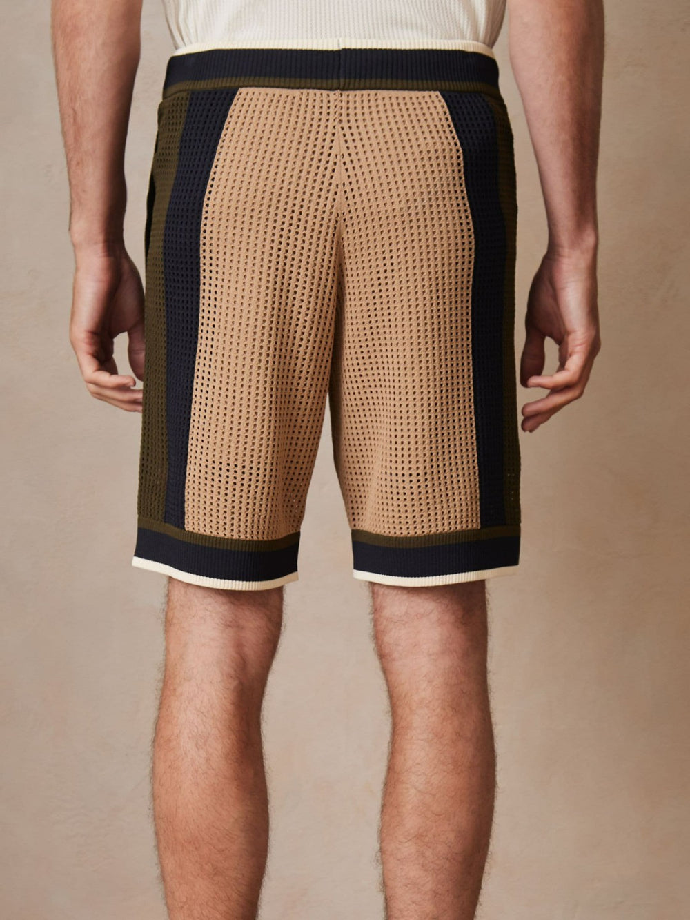 Men | Ché Crochet Colour-Block Shorts in Camel/Green