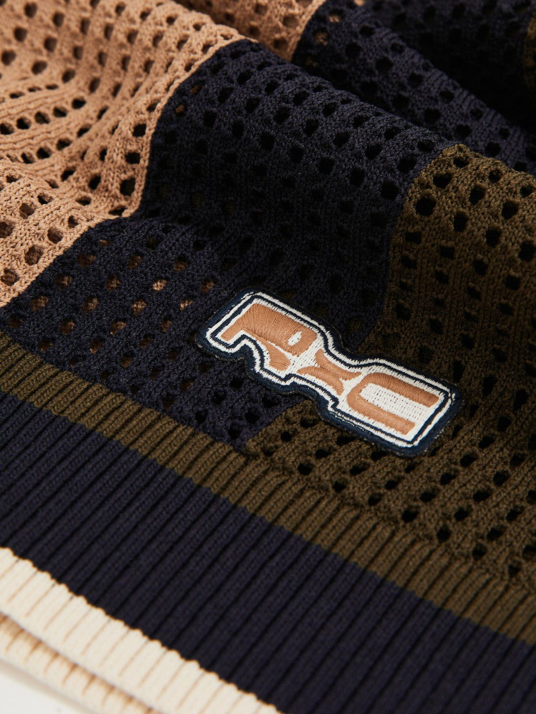 Men | Ché Crochet Colour-Block Shorts in Camel/Green