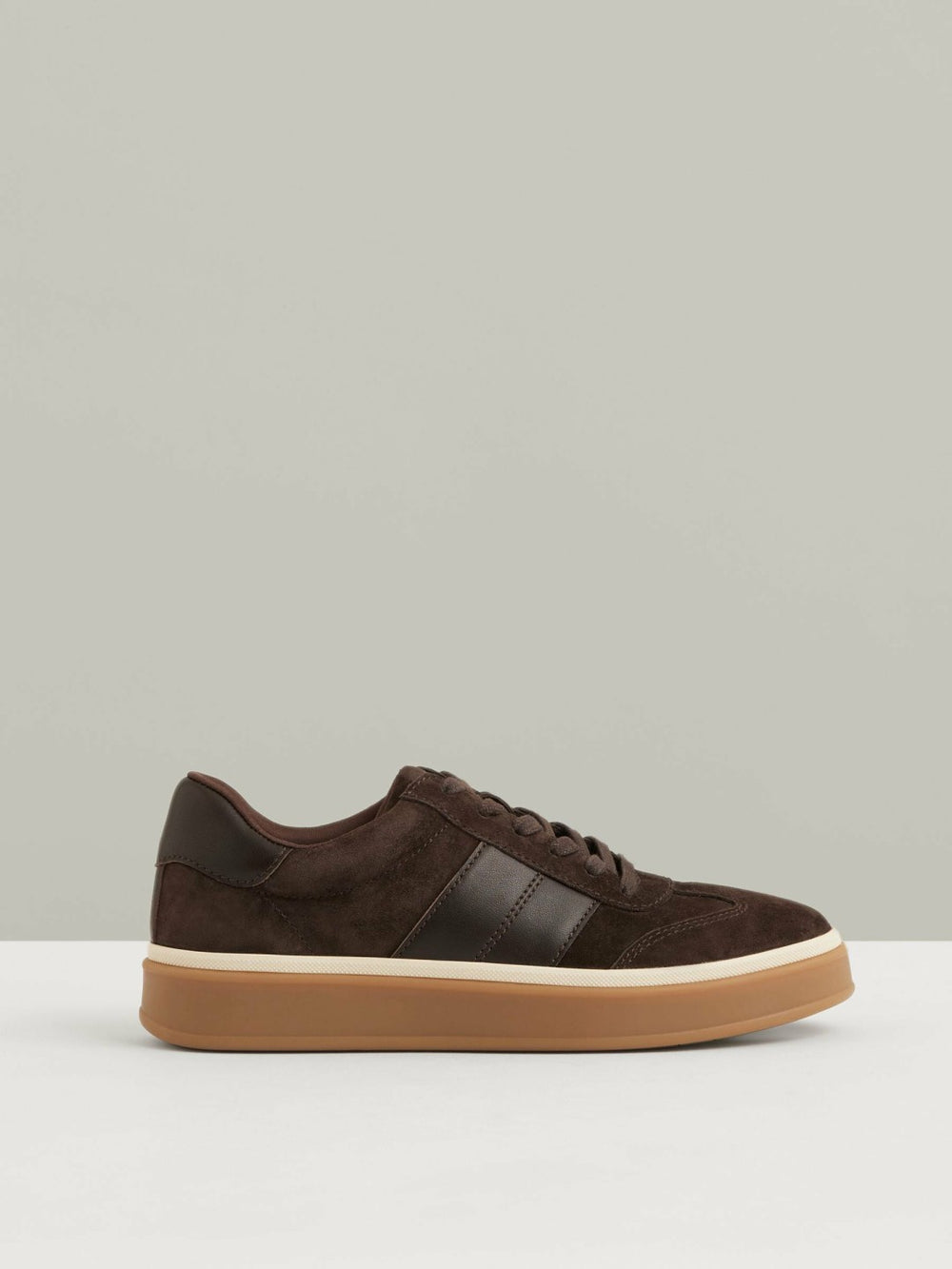 Women Suede Low-Top Trainers in Chocolate