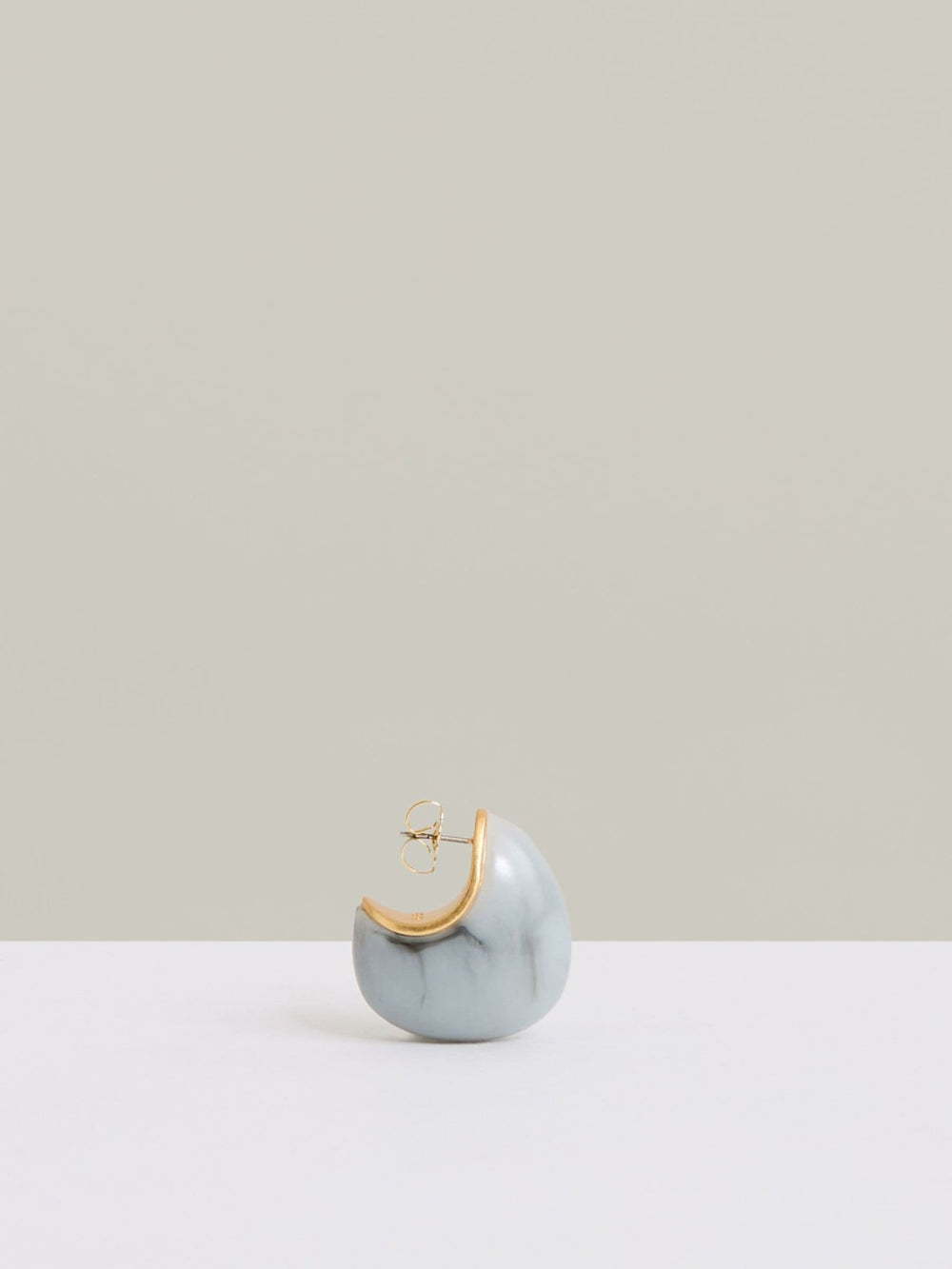 Women Curve Marble Scoop Earrings in Gold Tone